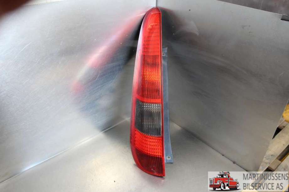 Baklykt venstre til Ford Fiesta 2002-2008 (Type V) (FORD||2S61-13A603-B)