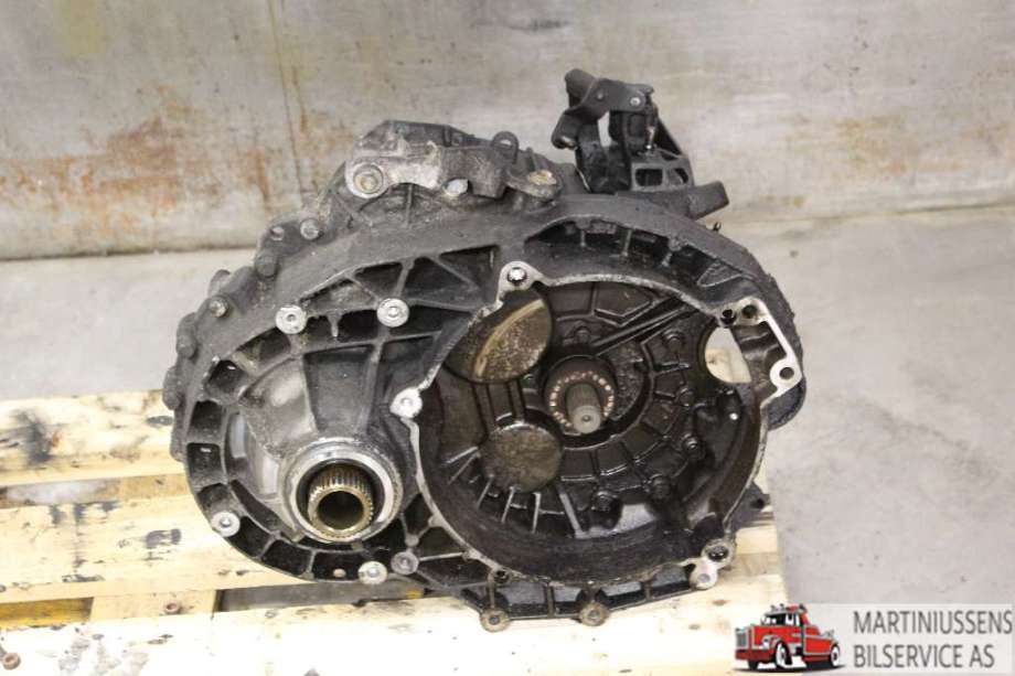 Girkasse manuell 6-trinn til VW Transporter / Caravelle, 2003-2009 (Fase 1) (T5) (T5) (VOLKSWAGEN|HNC)