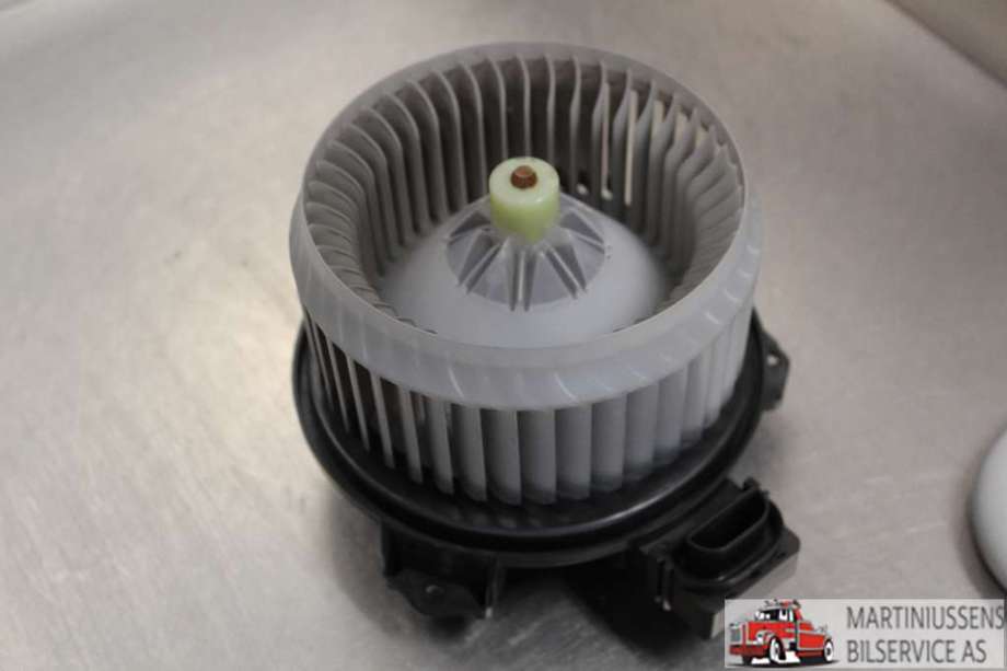 Varmeapparat motor til Toyota Yaris, 2012-2014 (Type III, Fase 1)  (TOYOTA|)