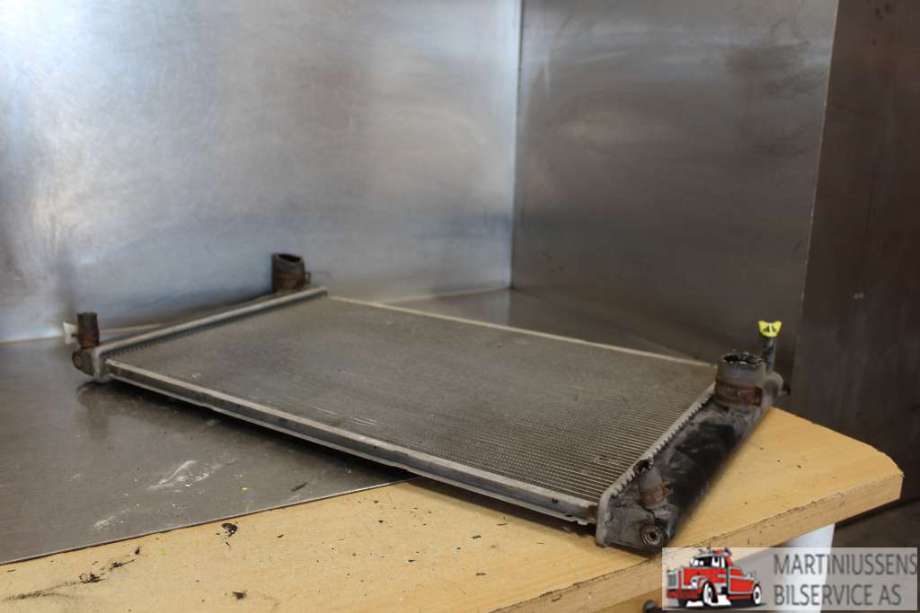 Radiator (automat gir) til Toyota Auris 2013-2015 (Type II, Fase 1)  (TOYOTA||MF422134-1041)