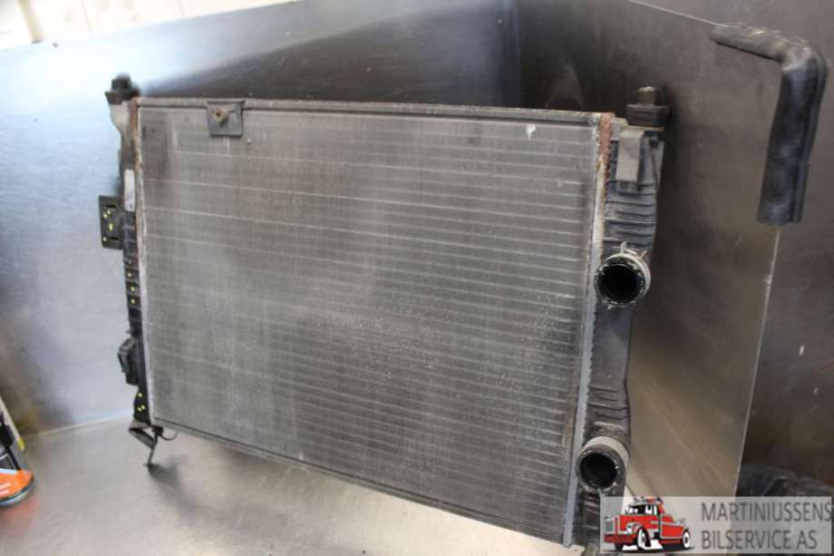 Radiator (automat gir) til Nissan Qashqai 2010-2014 (Type I, Fase 2)  (NISSAN||21410JD21B)