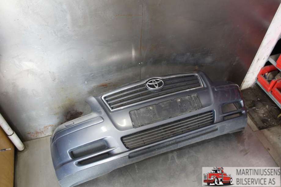 Støtfanger foran til Toyota Avensis, 2003-2008 (Type II) (TOYOTA|)