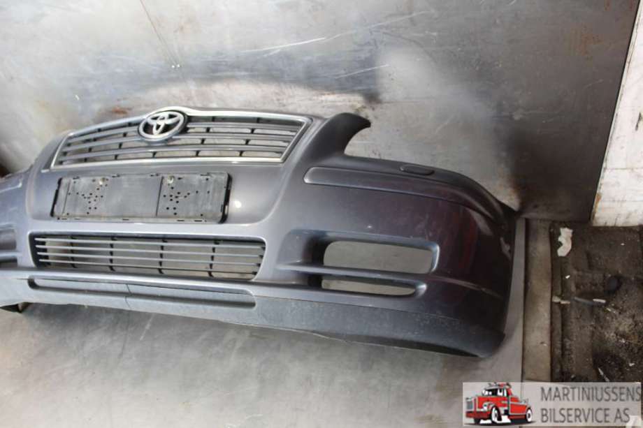 Støtfanger foran til Toyota Avensis 2003-2008 (Type II) (TOYOTA|)