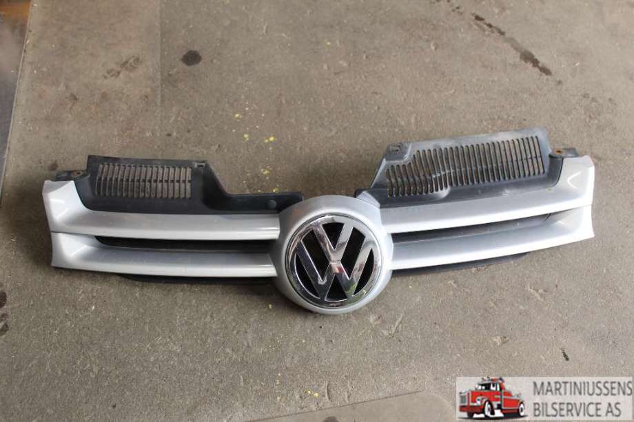 Grill til VW Golf V, Combi 2003-2008 (VOLKSWAGEN||1K0 853 655 A)