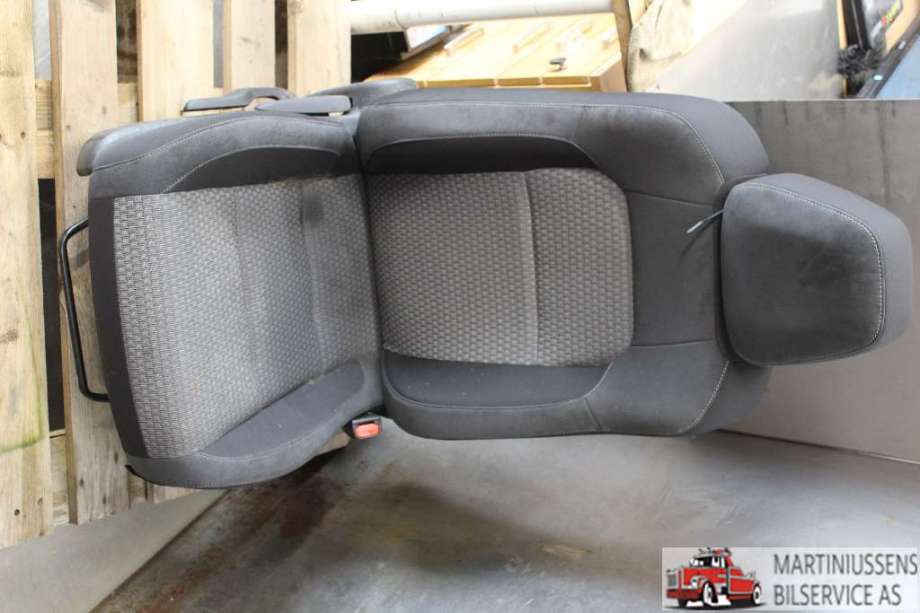 Sete foran høyre til Toyota Yaris 1999-2003 (Type I, Fase 1) (TOYOTA|)