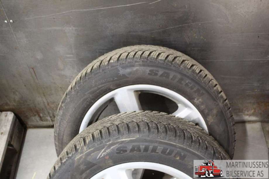 Dekk til Annet Dekk vinter piggfri 0-->>  (ICE BLAZER|205/55R16 7MM|SAILUN)
