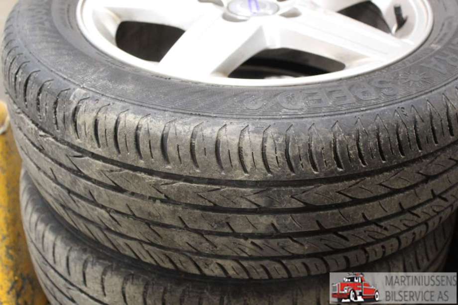 Dekk til Annet Dekk sommer 0-->>  (ULTRA SPEED 2|205/55R16 6MM|GISLAVED)