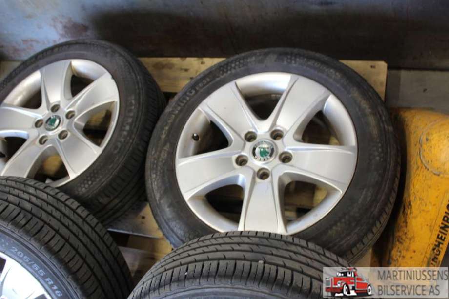 Felgsett aluminium til Škoda Octavia 2009-2013 (Type II, Fase 2)  (SKODA|5X112|6X16 ET50|)