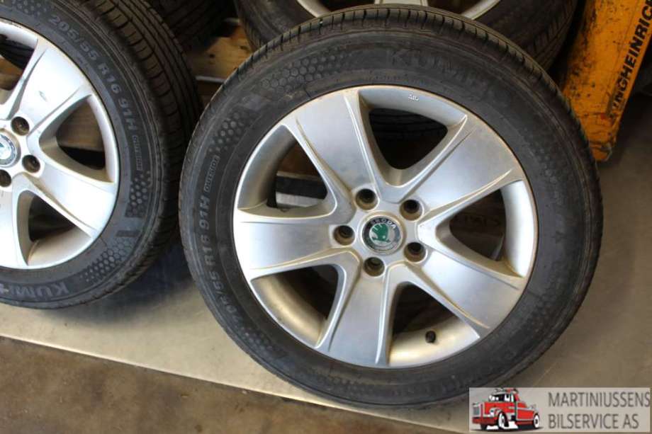 Felgsett aluminium til Škoda Octavia 2009-2013 (Type II, Fase 2)  (SKODA|5X112|6X16 ET50|)