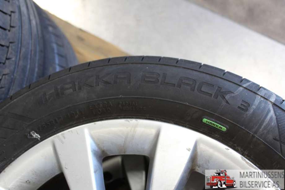 Dekk til Annet Dekk sommer 0-->>  (HAKKA BLACK 3|225/55R17 5MM|NOKIAN)