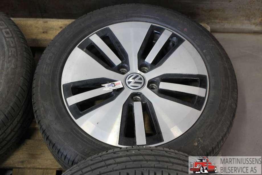 Hjulsett stål sommer til VW e-Golf 2014-2017 (Fase 1)  (VOLKSWAGEN|5GE 601 025|205/55R16 6MM|5X112 ET46)