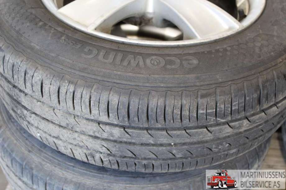 Dekk til Annet Dekk sommer 0-->>  (ECOWING ES31|195/65R15 5MM|KUMHO)