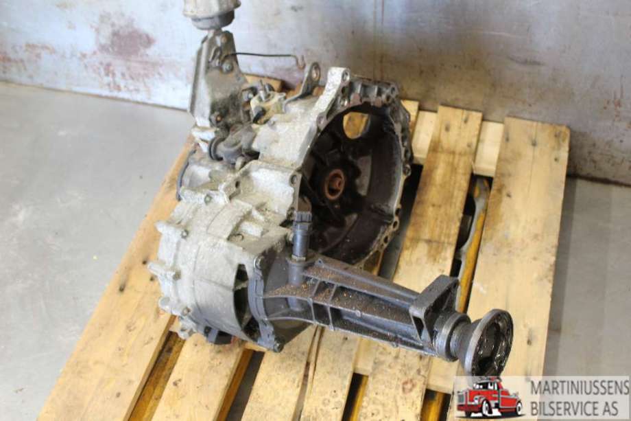 Girkasse manuell til VW Transporter / Caravelle 1990-2003 (T4) (T4) (VOLKSWAGEN|)