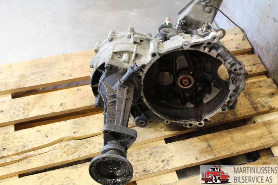 Girkasse manuell til VW Transporter / Caravelle 1990-2003 (T4) (T4) (VOLKSWAGEN|)