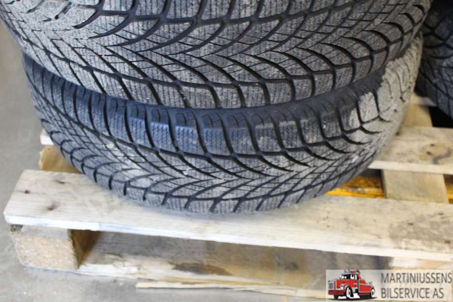 Dekk til Annet Dekk vinter piggfri 0-->>  (ULTRAGRIP ICE 2|195/65R15/ 8MM|GOODYEAR)