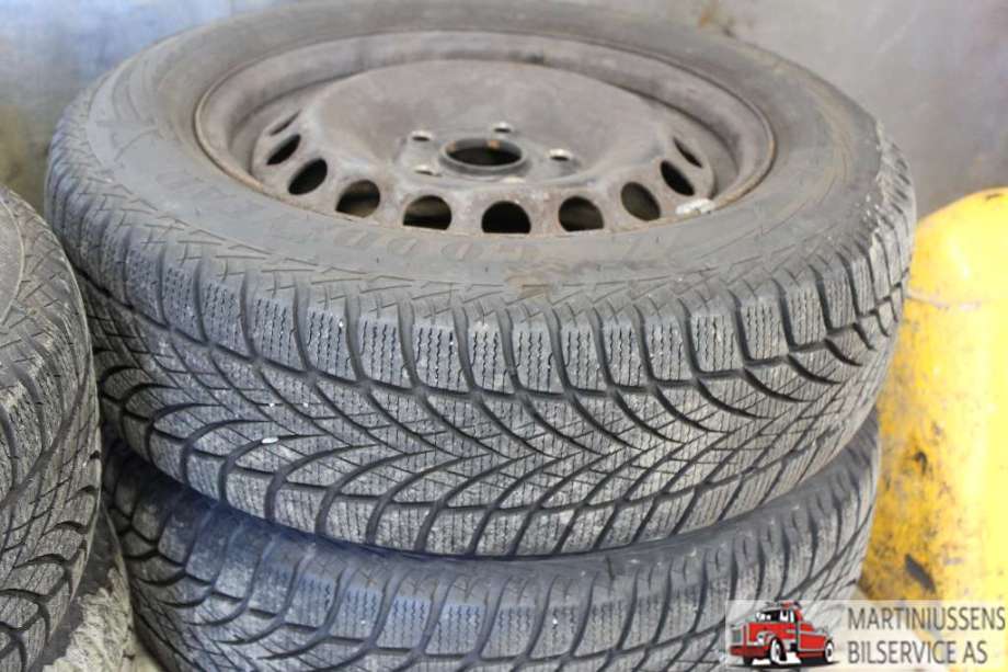 Dekk til Annet Dekk vinter piggfri 0-->>  (ULTRAGRIP ICE 2|195/65R15/ 8MM|GOODYEAR)