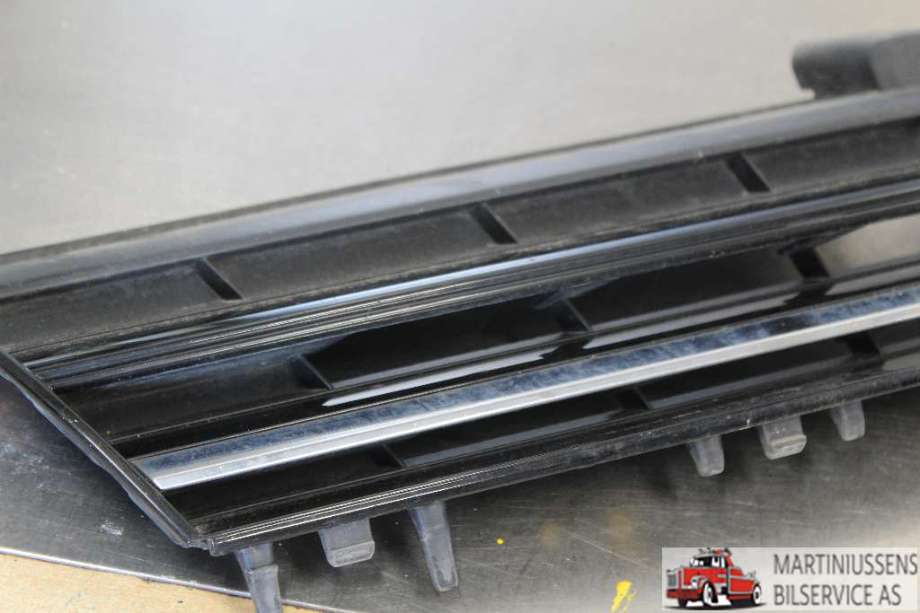 Grill til VW Golf VII 2012-2017 (Fase 1)  (VOLKSWAGEN||5GE 853 651)