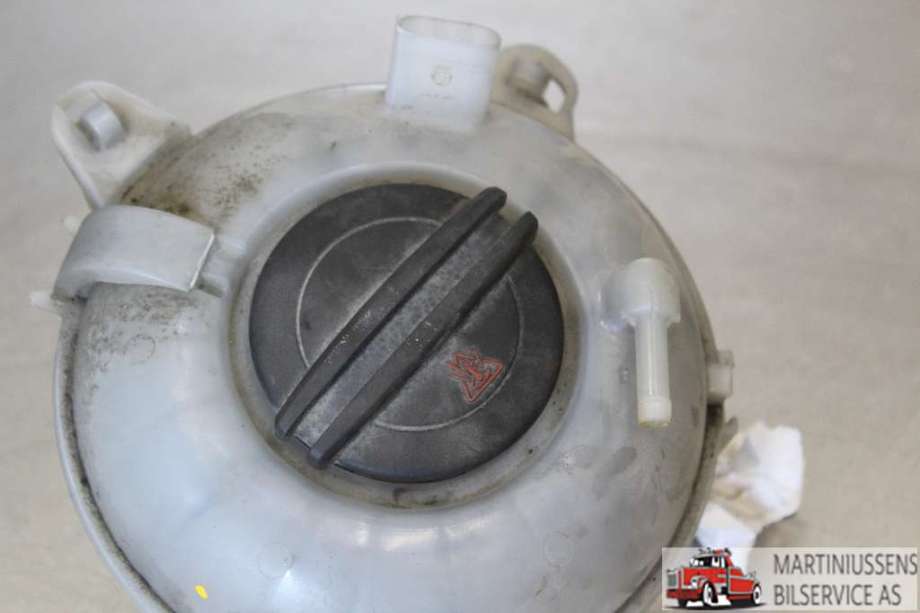 Ekspansjonstank til VW Golf VII 2012-2017 (Fase 1)  (VOLKSWAGEN||5Q0 121 407 A)
