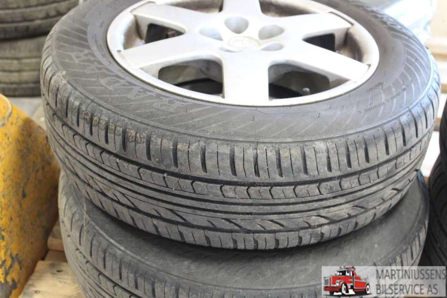 Dekk til Annet Dekk sommer 0-->>  (RIVERA PRO2|185/65R15 6MM|RADAR)