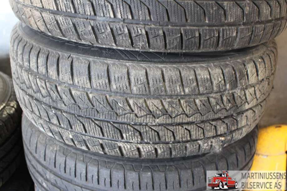 Dekk til Annet Dekk vinter piggfri 0-->>  (FRD 79|195/65R15/7MM|FARROAD)
