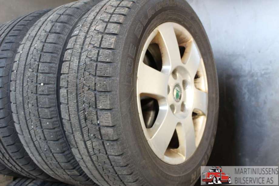 Dekk til Annet Dekk vinter piggfri 0-->>  (ICE BLAZER ARTIC|195/65R15/7MM|SAILUN)