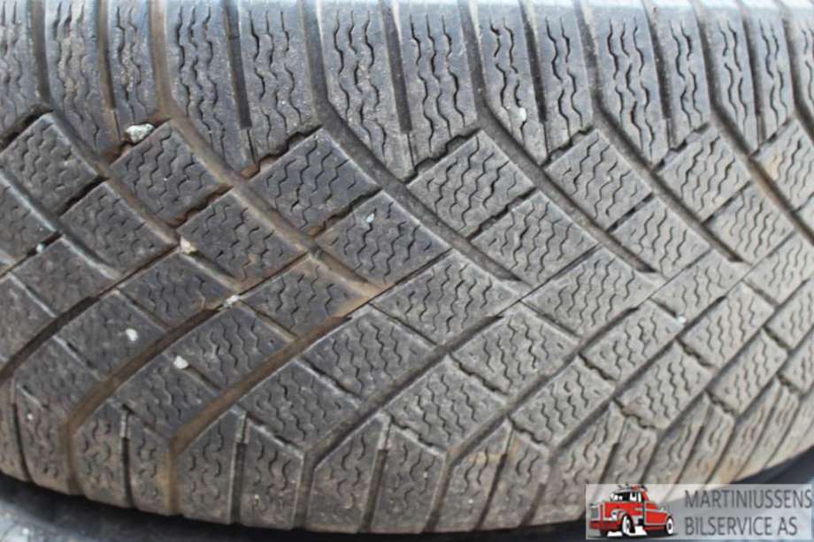 Dekk til Annet Dekk vinter piggfri 0-->>  (VIKING CONTACT 7|265/65R18 7MM|CONTINENTAL)