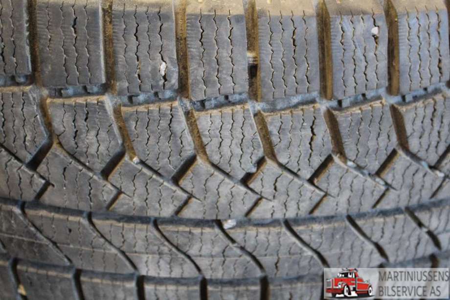 Dekk til Annet Dekk vinter piggfri 0-->>  (5W628|205/55R16/ 8MM|GOODRIDE)