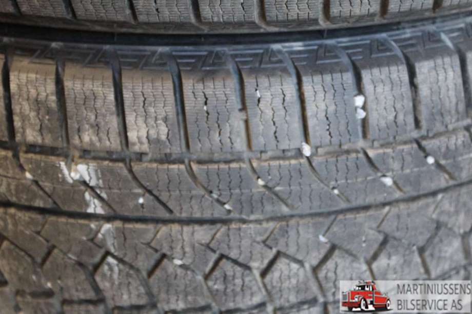Dekk til Annet Dekk vinter piggfri 0-->>  (5W628|205/55R16/ 8MM|GOODRIDE)