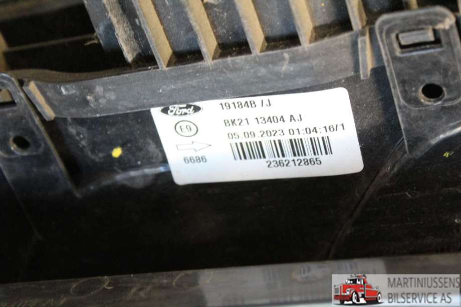 Baklykt høyre til Ford Transit Custom 2013-2023 (Type I)  (FORD||BK21 13404 AJ)