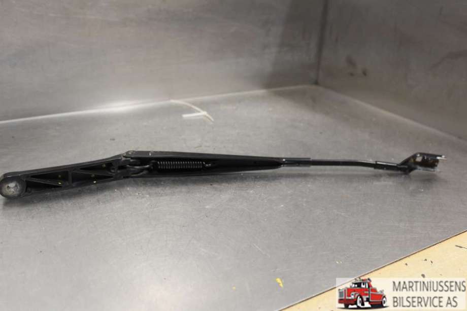 Viskerarmer frontrute til VW Golf VI 2008-2012  (VOLKSWAGEN|)
