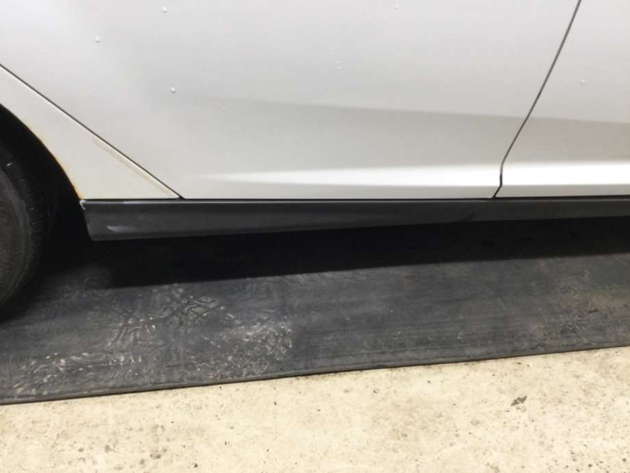 Kanalskjørt høyre til Ford Focus 2011-2014 (Type III, Fase 1)  (FORD|)