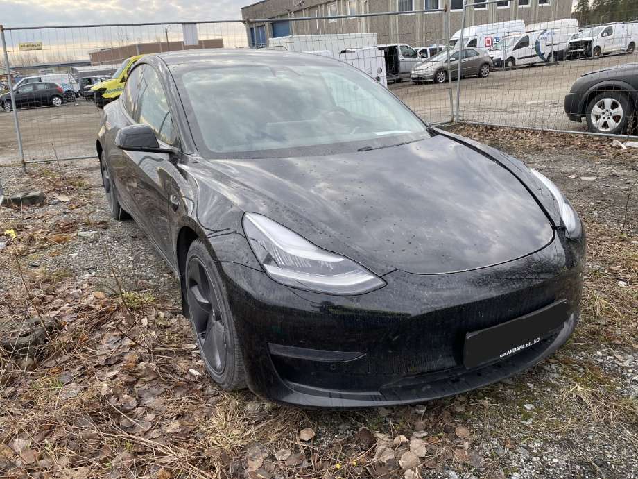 Frontlykt høyre halogen til Tesla Model 3, 2018-2023 (Fase 1)  (TESLA|)