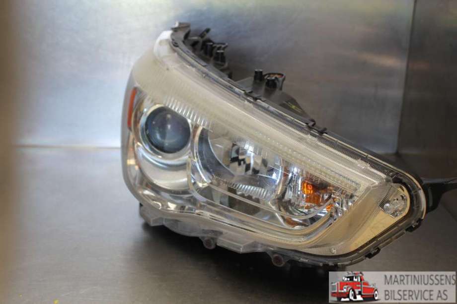 Frontlykt høyre halogen til Mitsubishi ASX 2010-2019 (MITSUBISHI||P9135R)