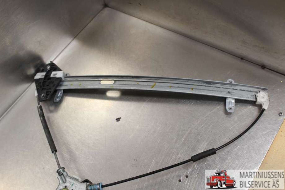 Ruteheis venstre til Honda CR-V 2002-2006 (Type II) (HONDA||72210S9AA03)