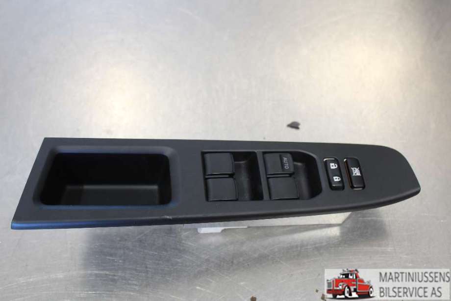 Bryter ruteheis til Toyota Yaris 2014-2020 (Type III, Fase 2) (TOYOTA||192835)