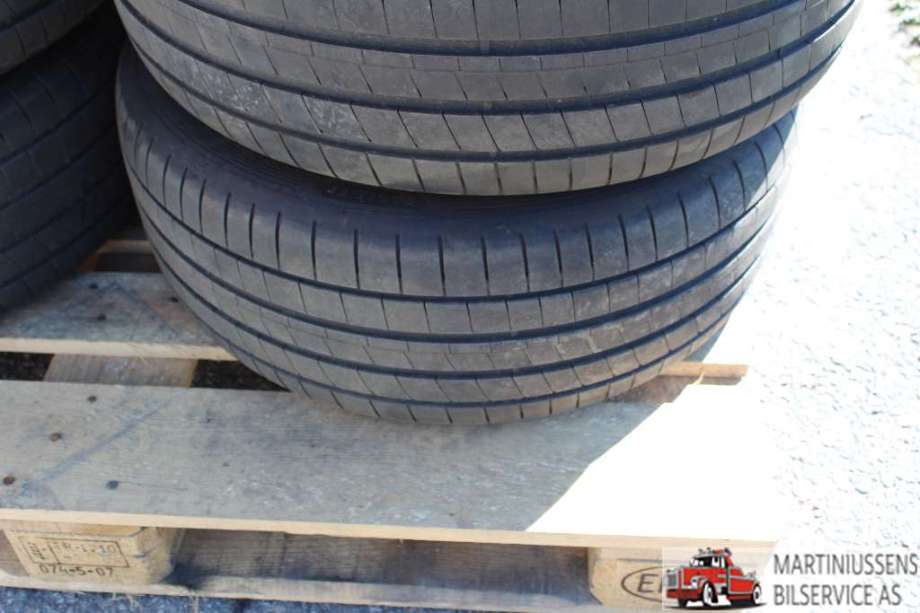 Dekk til Annet Dekk sommer 0-->>  (EAGLE F1|245/45R17 5MM|GOOGYEAR)