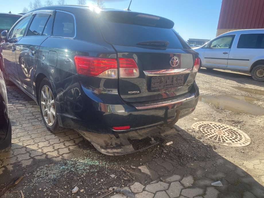 Støtfanger bak til Toyota Avensis 2009-2015 (Type III, Fase 1)  (TOYOTA|)