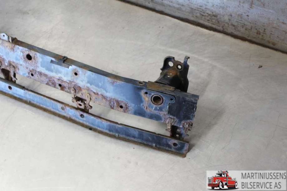 Støtfangerforsterkning foran til Toyota RAV4 2009-2013 (Type III, Fase 2) (TOYOTA||5202142050)