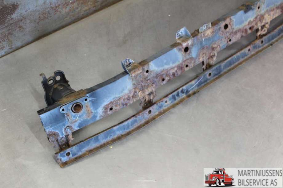 Støtfangerforsterkning foran til Toyota RAV4 2009-2013 (Type III, Fase 2) (TOYOTA||5202142050)