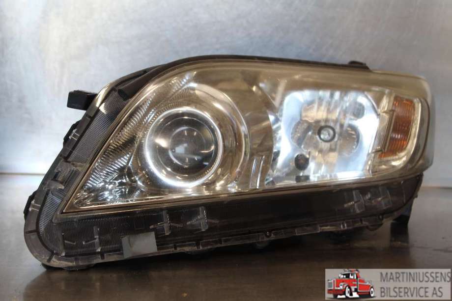 Frontlykt venstre halogen til Toyota RAV4 2009-2013 (Type III, Fase 2) (TOYOTA||8117042501)