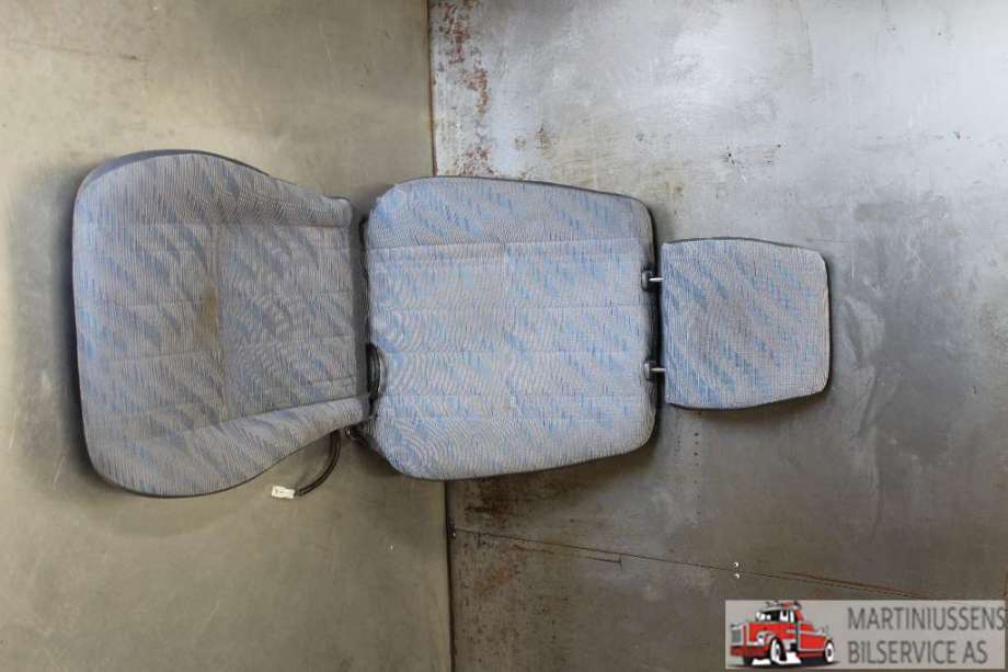 Sete foran venstre til Toyota Hilux 1998-2001 (TOYOTA|)