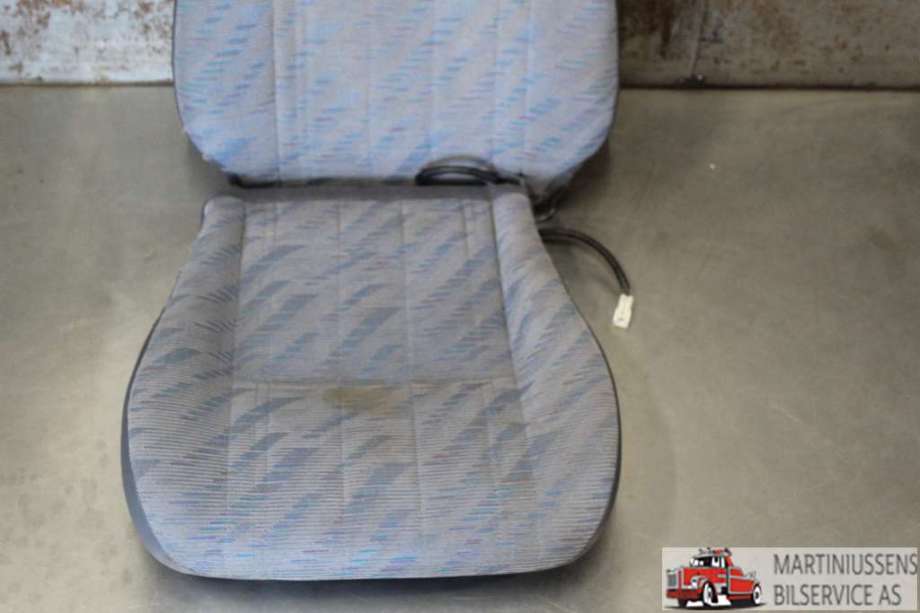 Sete foran venstre til Toyota Hilux 1998-2001 (TOYOTA|)