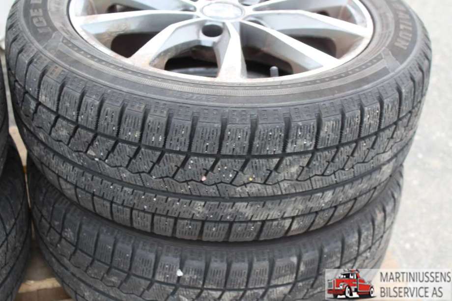 Dekk til Annet Dekk vinter piggfri 0-->>  (ICE BLAZER|205/55R16 7MM|SAILUN)