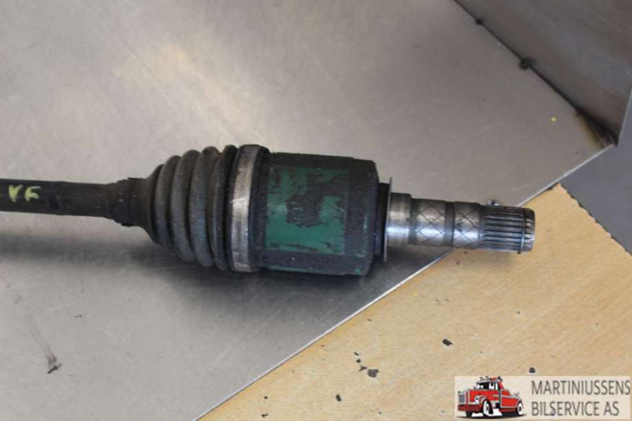 Drivaksel venstre foran til Subaru Forester 2008-2013 (Type III) (SUBARU||28321AJ033)