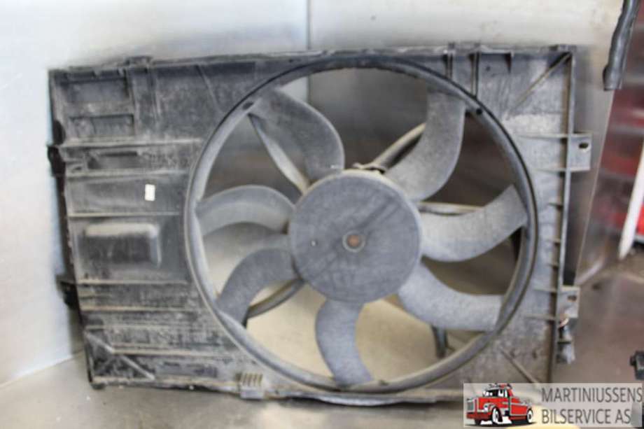Kjølevifte til VW Transporter / Caravelle 2009-2015 (Fase 2) (T5) (T5) (VOLKSWAGEN||7E0 121 201 N)