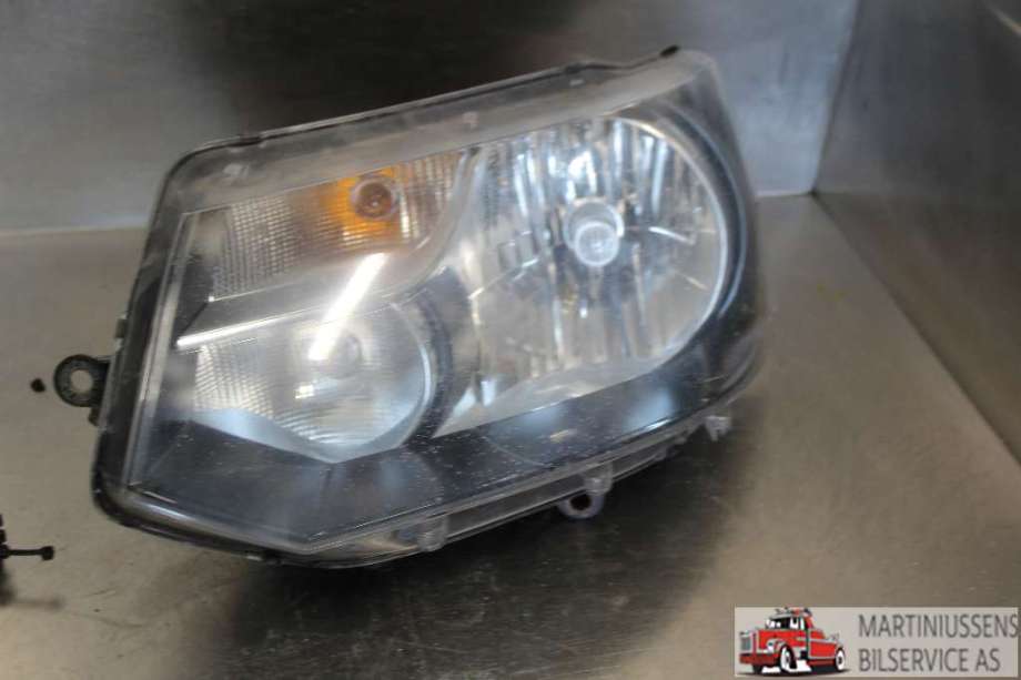 Frontlykt venstre halogen til VW Transporter / Caravelle, 2009-2015 (Fase 2) (T5) (T5) (VOLKSWAGEN|7E1 941 015 H)
