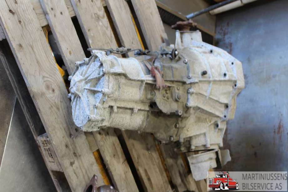 Girkasse manuell 6-trinn til Audi A4 2007-2014 (Type IV) (B8) (B8) (AUDI|LLV||0B1 300 027 E)