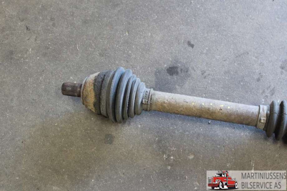 Drivaksel høyre foran til Volvo V50 2007-2012 (Fase 2)  (VOLVO||36001652)