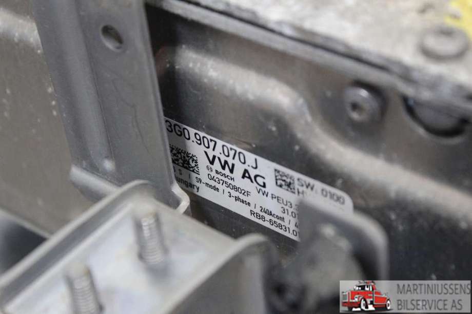 Batterilader (OBC - On Board Charger) til Škoda Superb, 2015-->> (Type III) (SKODA|3G0.907.070.J)