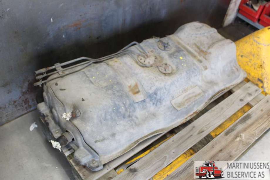 Dieseltank til Toyota Hiace 2007-2012 (Fase 3)  (TOYOTA||77001-26605)